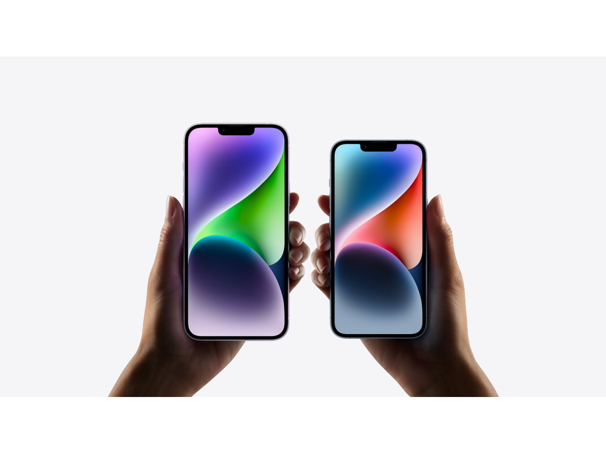 iPhone 14 — вид спереди