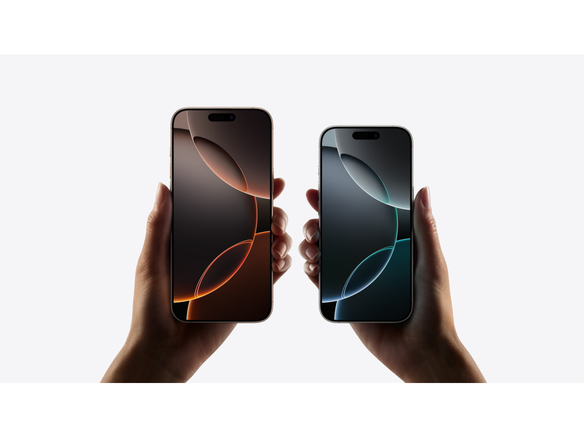 iPhone 16 Pro Max — вид спереди